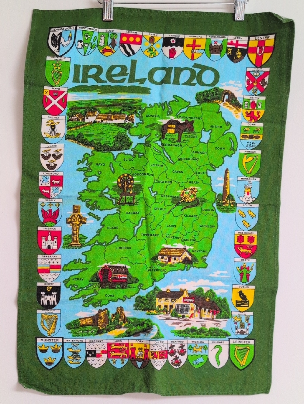 Vintage Ireland Map Souvenir Tea Towel Wall Hanging  Artwork 17"X27"